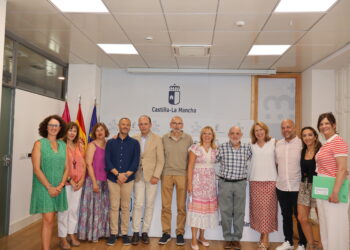 El Hospital Virgen de la Luz de Cuenca se jubila a lo grande reconociendo el trabajo realizado por todos los profesionales en los últimos 60 años