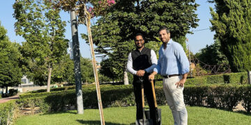 Guadalajara se suma a la campaña #Plant4Mother promovida por India, plantando un árbol en el Parque Adoratrices