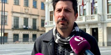 El PSOE enmienda la totalidad de la ordenanza de estacionamiento de pago de Guarinos
