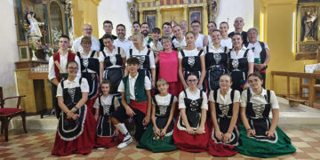 Vídeo. La Asunción y los danzantes de Villar del Saz de Navalón