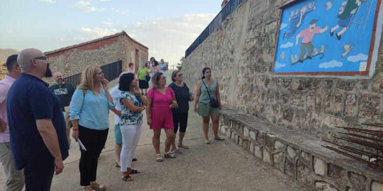 El Centro Dramático Rural de Mira celebra su gala cultural con el lema “Un pueblo como escenario” 1 IMG 20240820 201229