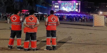 La noche del lunes en el recino ferial de Cuenca deja un trasladado al hospital por traumatismo y la búsqueda de una persona perdida