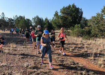 Más de un centenar de personas participan en Torremocha del Pinar en una nueva propuesta del programa ‘7000Pasos-X’
