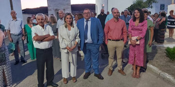 Milagros Tolón participa en la procesión en honor a la Virgen de la Soterránea, en Paredes