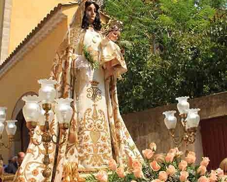 Pareja ya espera con ilusión sus fiestas patronales en honor a la Virgen de los Remedios 1 Pareja ya espera con ilusión sus fiestas patronales en honor a la Virgen de los Remedios