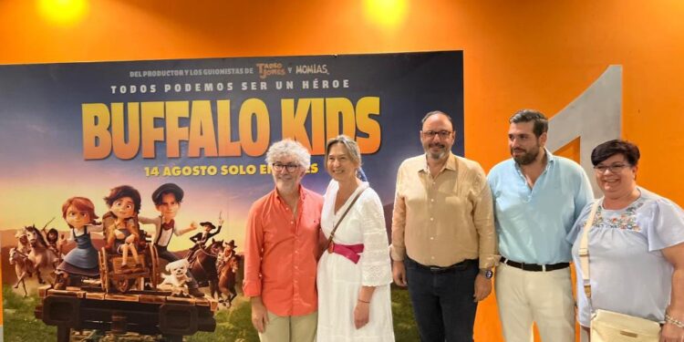 Ana Guarinos asiste al preestreno de “Bufalo Kids” en los Multicines Guadalajara