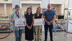 ‘Cómoda policromada con diversas técnicas de restauración’ se alza con el premio Obra Artesana en la XXXVII Feria de Artesanía