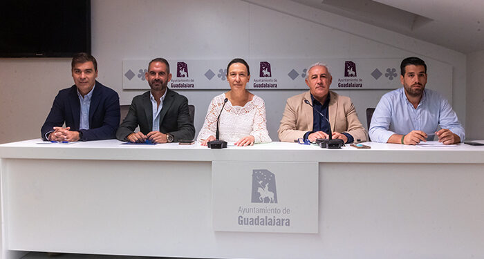 Ana Guarinos: “Han sido unas Ferias históricas, las más seguras y participativas de los últimos años” 1 Ana Guarinos “Han sido unas Ferias históricas, las más seguras y participativas de los últimos años”