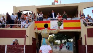 Arias Samper sale a hombros de La Coqueta