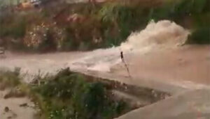 El Ayuntamiento de Salmerón pide a la CHT una “actuación urgente” ante el desbordamiento del río y los daños causados