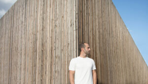 El fotógrafo Luis Moya, elegido Cartelista de la Semana Santa de Cuenca 2025 por la Junta de Cofradías