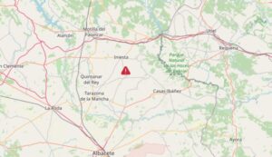 Evacuados todos los trabajadores de una fábrica de pistachos de Ledaña tras salir ardiendo