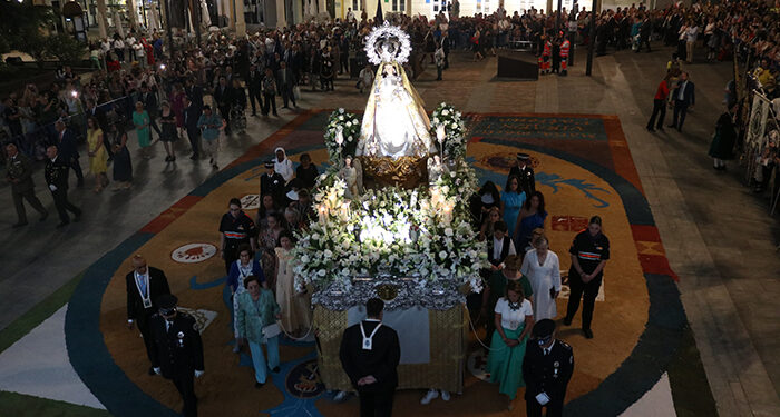 Guadalajara se vuelvca con su patrona, la Virgen de la Antigua, portada a hombros en la procesión por las calles del centro