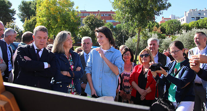 Guarinos apela a la colaboración entre administraciones “para garantizar el bienestar de las personas más vulnerables y de sus familias”