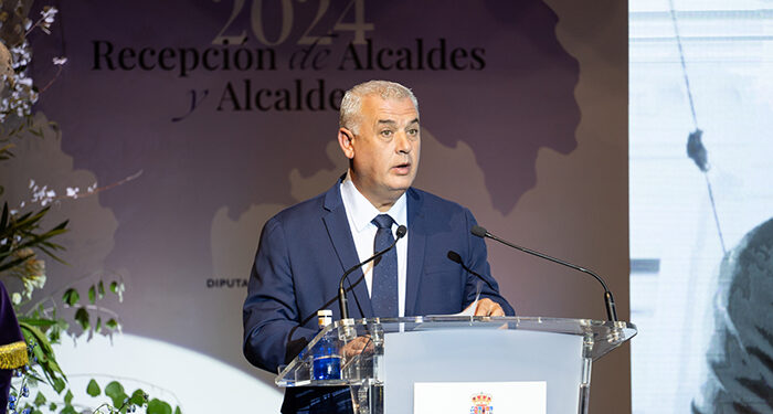 La Diputación de Guadalajara lanzará un nuevo Fondo de Inversiones Municipales y facilitará que los ayuntamientos adquieran material para eventos