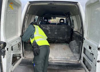 La Guardia Civil detiene a dos personas por el robo en un vehículo en Azuqueca de Henares