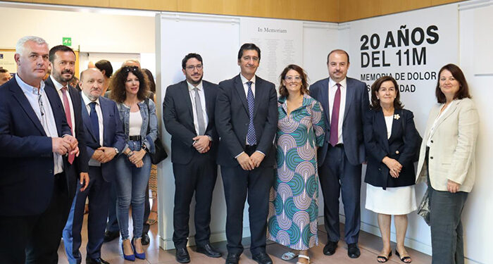 La Junta considera que preservar la memoria de las víctimas del 11M y la historia de aquellos atentados “es un deber democrático”