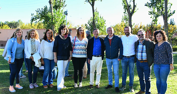 La Junta propone a Proyecto Hombre una colaboración para atender a mujeres con adicciones que además sufren la violencia de género 1 La Junta propone a Proyecto Hombre una colaboración para atender a mujeres con adicciones que además sufren la violencia de género