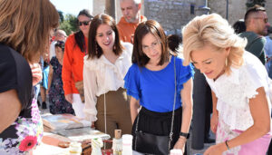 La Junta subvenciona a los restaurantes que incorporen artesanía de Castilla-La Mancha