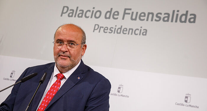 La Red de Centros de Castilla-La Mancha contará con más de 33.400 profesionales contratados en el curso 2024/25 1 La Red de Centros de Castilla-La Mancha contará con más de 33.400 profesionales contratados en el curso 202425