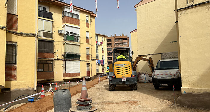 Las obras de rehabilitación del barrio de La Paz avanzan con la renovación de la red de saneamiento en calle Aparejadores 1 Las obras de rehabilitación del barrio de La Paz avanzan con la renovación de la red de saneamiento en calle Aparejadores