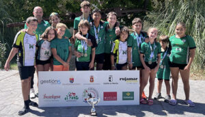 Los K1 del Club Piragüismo Cuenca se imponen en la carrera de relevos de las XXVI Fiestas del Motín