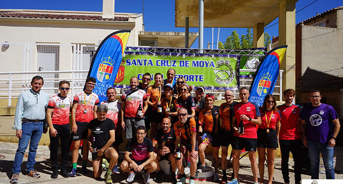 María Jesús Algarra y Antonio Dávila escalan a lo más alto en el Trail de Montaña de Santa Cruz de Moya