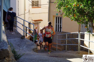 María Jesús Algarra y Antonio Dávila escalan a lo más alto en el Trail de Montaña de Santa Cruz de Moya