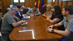 Martínez Chana se emplaza a una reunión en Huete para conocer las necesidades de suelo industrial en la Alcarria