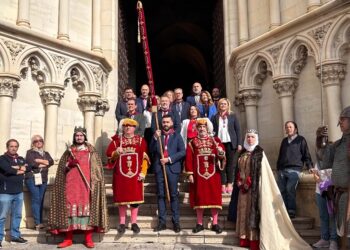 El Ayuntamiento de Cuenca custodia el Pendón de Alfonso VIII tras su traslado desde la Catedral