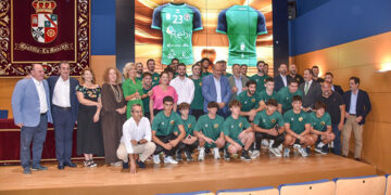 REBI afianza su apoyo al Balonmano Ciudad Encantada por tercer año consecutivo