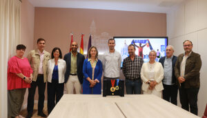 Recepción institucional del Ayuntamiento de Guadalajara al triatleta Dani Molina, oro paralímpico y por séptima vez campeón de Europa