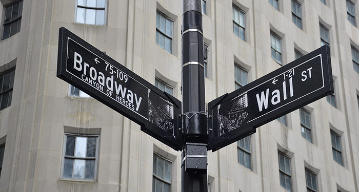 Septiembre turbulento en Dow Jones: el impacto de la política fiscal y monetaria 1 Septiembre turbulento en Dow Jones el impacto de la política fiscal y monetaria