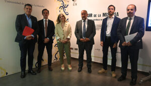 Una exposición sobre temporeros españoles en Europa de finales del siglo XX inaugura el curso académico en la sala Acua de Cuenca