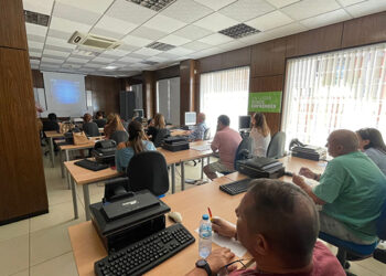 Una veintena de empresarios asisten a la jornada de CEOE-Cepyme Tarancón sobre permisos laborales y conciliación