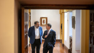 la Junta reitera que el SESCAM continuará contratando profesionales para responder a las necesidades asistenciales