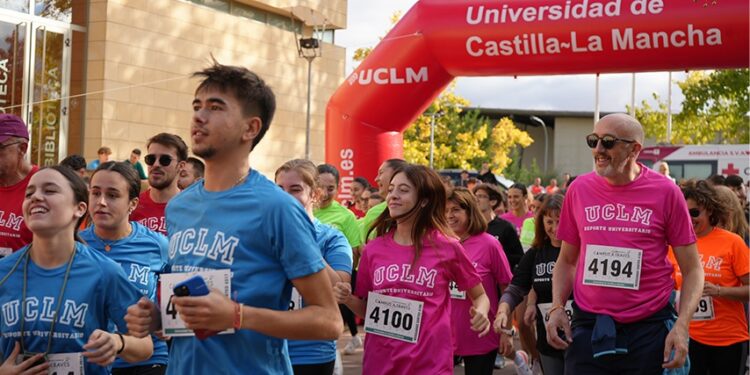 La comunidad universitaria se vuelca con la carrera solidaria de la UCLM “Campus a Través”