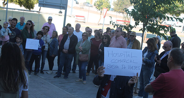 Cerca de un centenar de personas se concentran convocadas por Cuenca Ahora en Tarancón para exigir las mejoras en el CEDT y el hospital comarcal 1 Cerca de un centenar de personas se concentran convocadas por Cuenca Ahora en Tarancón para exigir las mejoras en el CEDT y el hospital comarcal