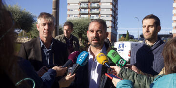 Comienza la operación asfalto en la calle Zaragoza y avenida de Francia que quedará ejecutada en tres meses