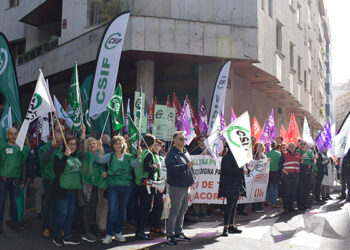 Concentración en la Seguridad Social de Cuenca en protesta por la insostenible situación de una plantilla insuficiente y totalmente desbordada