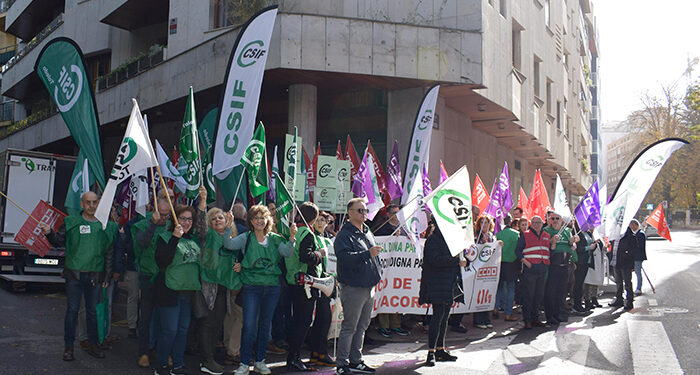 Concentración en la Seguridad Social de Cuenca en protesta por la insostenible situación de una plantilla insuficiente y totalmente desbordada