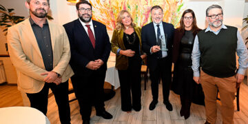 Darío Dolz recibe el Premio de AECIT para el Grupo de Ciudades Patrimonio de la Humanidad en la categoría de turismo cultural por su compromiso en la promoción del patrimonio