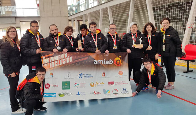 Debut y pódium para el CD amiab Cuenca de baloncesto en el Campeonato regional de FECAM