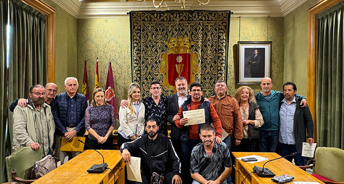 Dolz pone en valor el “gran trabajo” del alumnado del Recual en las actividades de mantenimiento en colegios que han llevado a cabo 1 Dolz pone en valor el “gran trabajo” del alumnado del Recual en las actividades de mantenimiento en colegios que han llevado a cabo