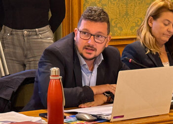 El Ayuntamiento de Cuenca abre un periodo de información pública previa para recabar aportaciones a la Ordenanza de la Zona de Bajas Emisiones El Ayuntamiento de Cuenca abre un periodo de información pública previa para recabar aportaciones a la Ordenanza de la Zona de Bajas Emisiones