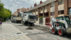 El Ayuntamiento de Cuenca continúa con el Plan de Mantenimiento Urbano con el asfaltado de calles en Residencial San José y barrio de Villa Luz