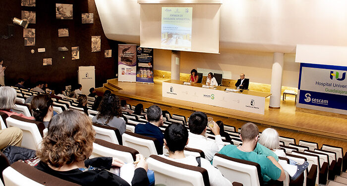 El Hospital de Guadalajara celebra una jornada sobre Oncología Integrativa y el valor de las terapias complementarias en el tratamiento del cáncer 1 El Hospital de Guadalajara celebra una jornada sobre Oncología Integrativa y el valor de las terapias complementarias en el tratamiento del cáncer