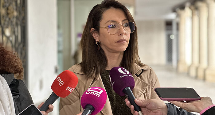 El PSOE pide a Guarinos “que deje de perder oportunidades para la ciudad porque el Gobierno de Page sea de distinto signo político” 1 El PSOE pide a Guarinos “que deje de perder oportunidades para la ciudad porque el Gobierno de Page sea de distinto signo político”