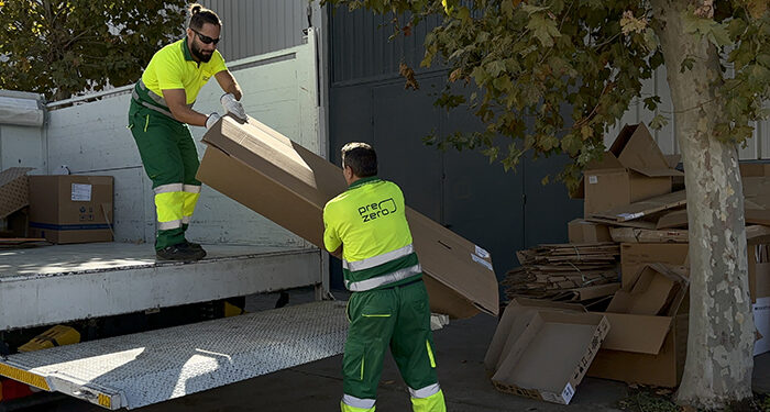 El servicio de cartón comercial puerta a puerta de la Mancomunidad Vega del Henares recoge más de 44 toneladas en su primer año de funcionamiento 1 El servicio de cartón comercial puerta a puerta de la Mancomunidad Vega del Henares recoge más de 44 toneladas en su primer año de funcionamiento