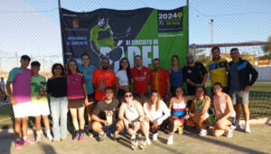 El torneo de pádel Santa Teresa acogió a 18 parejas en Villanueva de la Jara